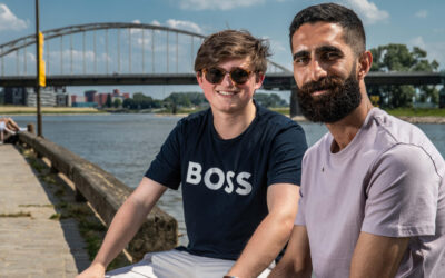 Hoe vluchteling Masoud (27) en Kevin (22) vrienden werden in Deventer: ‘Dit had ik niet verwacht’